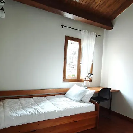 Con Jardin Y Wifi En Ferienhaus