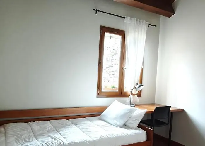 Con Jardin Y Wifi En Nyaraló