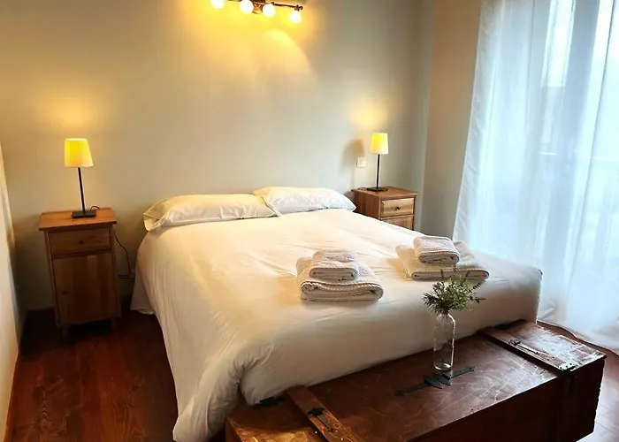 Nyaraló Con Jardin Y Wifi En *