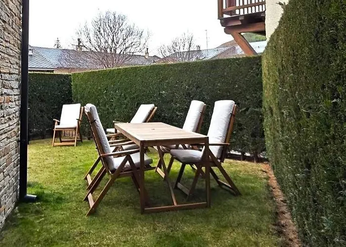 Con Jardin Y Wifi En Nyaraló *